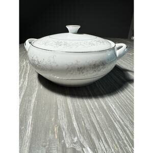 Camelot China Carrousel Covered Serving Dish Casserole Platinum Flowers Rim 1315